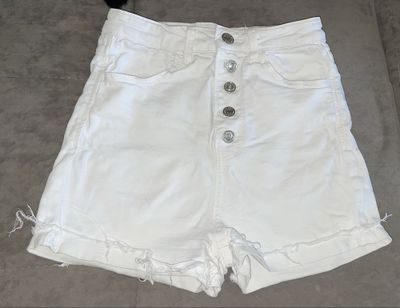 Шорты Stradivarius