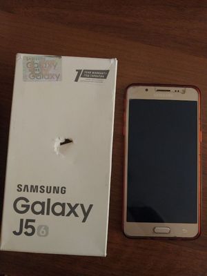 Samsung J 5 tilla rang xolati yaxshi