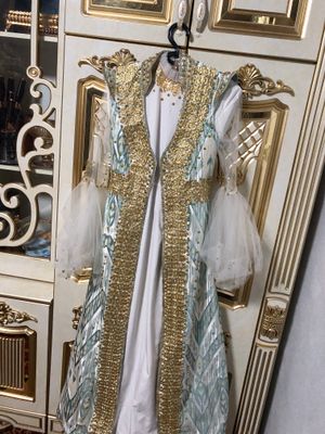 Ansambl sotiladi razmer46/48 Narxi 300.000