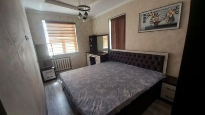 Напротив Яккасарой Ровд Бобур 2 ком 3 этаж 9 этажка все ест фото реал