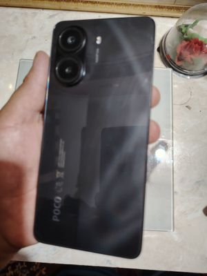 Poqo X7pro xotira 16/512gb xolati yangi