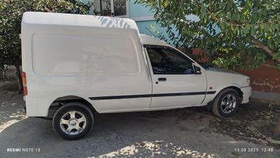 Ford Courier furgon