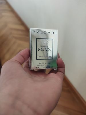 Bvlgari Rain essence Духи оригинал, крышки нету