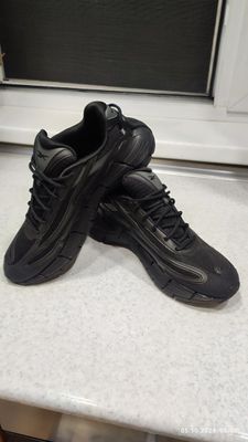 Продам оригинальные кросовки reebok zig kinetica 2.5