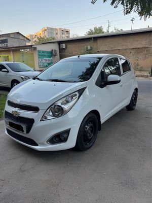 Продается Spark 2-pozitsiya mexanika kraskasi toza