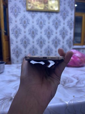 Xs max 64 gb face ishlamedi true ton bor
