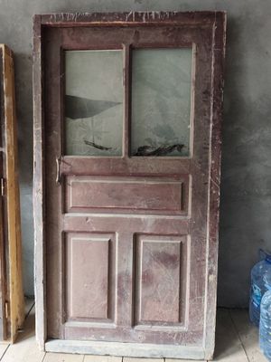 Eshik rom stenka mebel tekinga bervoraman