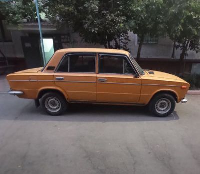 ВАЗ 2103 на ходу | 1979 год | Срочно | Торг