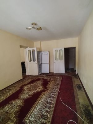 Срочно ижарага БЕРИЛАДИ 2 хона 1 этаж 4 этажка Яшнобод тумани Анжу ин