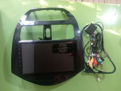 Tesla Monitor holati Idal