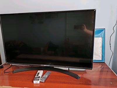 LG телевизор