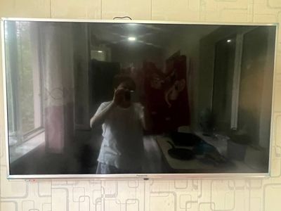 Продается телевизор Panasonic Смарт 43