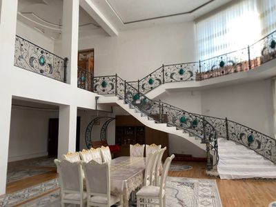 O’rta Saroy, O’rta chirchiq tumanida Hovli uy sotiladi. Продаётся дом