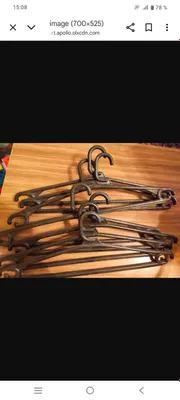 Продаются вешалки