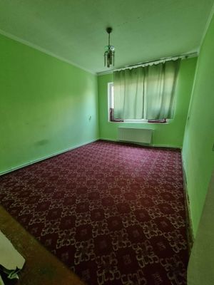 Kvartira 3 xona sotiladi