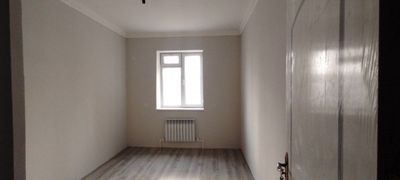 Kvartira ijaraga beriladi, manzil Andijon viloyati eski XATP-7 binosi