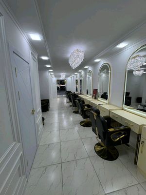 сдаются рабочие места в салоне красоты