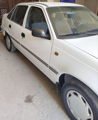 Nexia 1 1997 yil bir qul mingan taksi yurmagan gazi bor