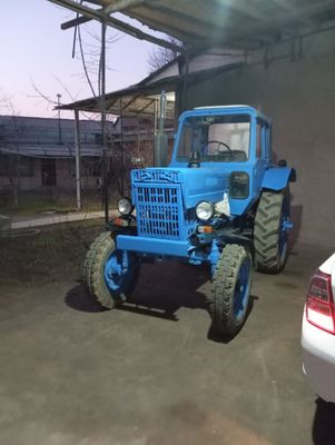 Трактор МТЗ/80 сотилади