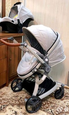 Коляска Pierre Cardin.
Б.У в отличном состоянии.