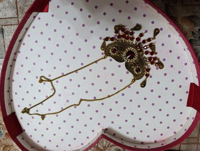 Diadema Uzbekcha