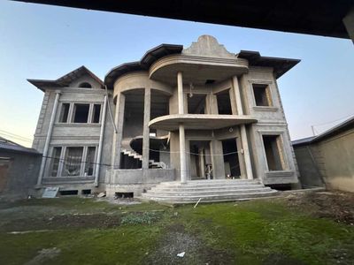 Дом коробка | Тузель | Чинор махаля | 7,5 соток | 9 комнат | 680 м²