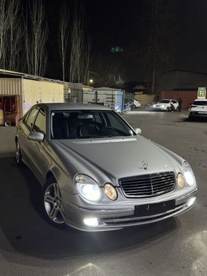 Mercedes W211 E240 Avangarde