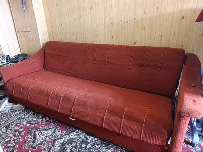 Divan katta holatdagi uslubda