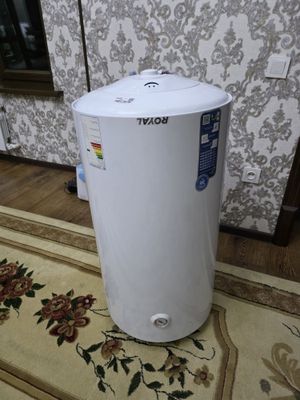 Продаётся Аристон 100лирт