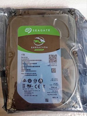 Продаю абсолютно новый жёсткий диск Seagate Barracuda 1TB