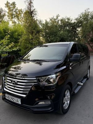 Срочно продается Hyundai Starex