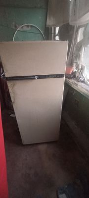 Холодильник рабочий