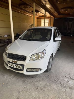 Продается Chevrolet Nexia 3 белого цвета