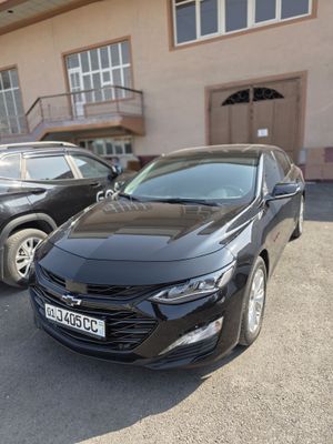 Chevrolet Malibu 2XL 2023 – комфорт и мощь в одном авто!