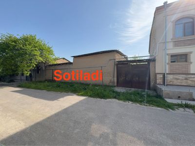 Uy sodiladi srochna 8.75 sotx