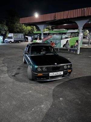 Продаётся BMW e30