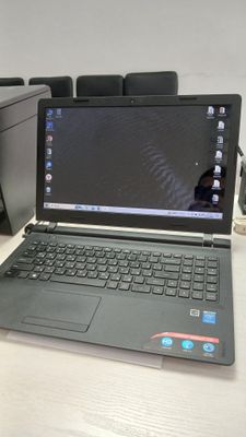 Lenovo noutbook sotiladi