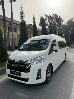 Tayota hiace 2023