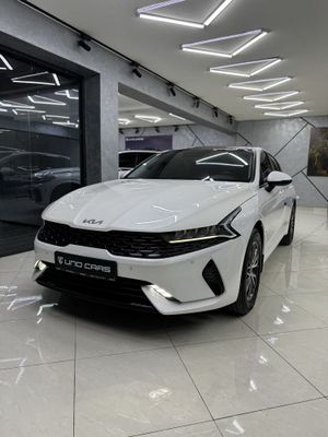 Kia K5 в отличном состоянии
