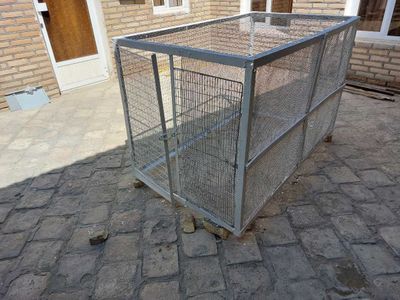 Продаётся клетка