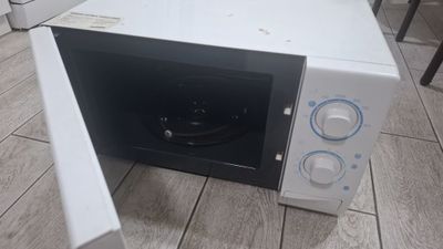 Продам микроволновую печь Samsung.