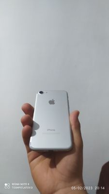 iPhone 7 oq 128 gb