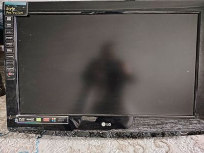 LG телевизор 32талик холати яхши ишлайди