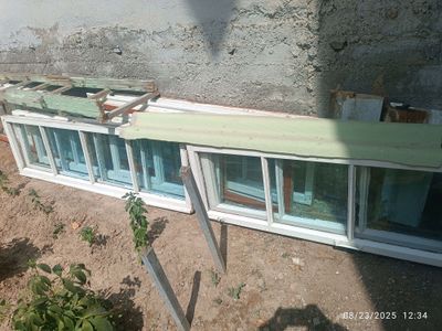 оконные рамы со стеклами
