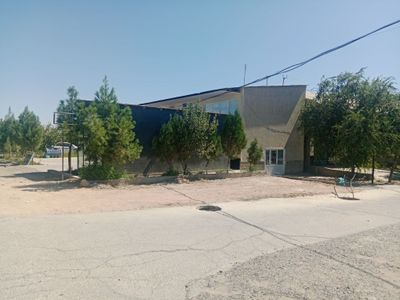 Барча кулайликларга эга Бино сотилади