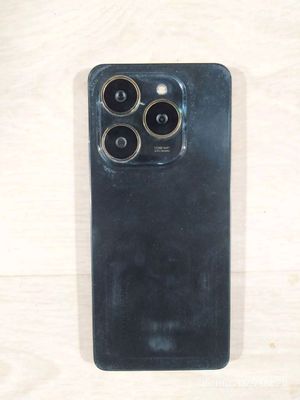 TECNO SPARK 20 PRO 8+8. 256 HOTIRA 5000 BATAREYA