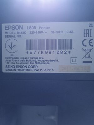 Epson rangli printer sotiladi. Sifatli printer. Holati soz.