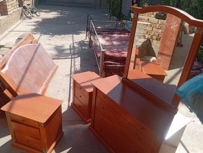 Spalni garnitur mebel sotiladi arzonga