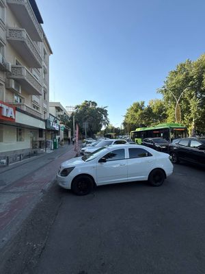 Ул.Бабура 70квм под бизнес