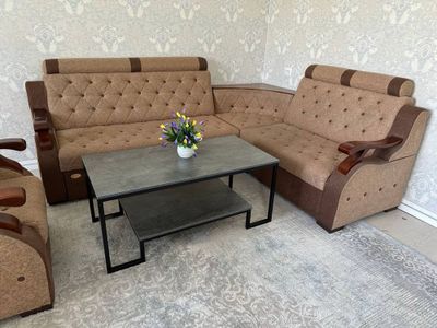 Jurnalniy stol loft